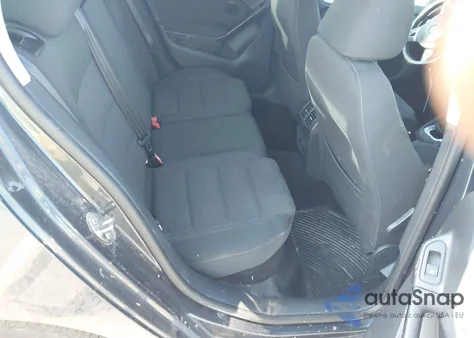 2014 Volkswagen Golf 2.5L z USA, uszkodzony, nr VIN WVWDB7AJ6EW001623